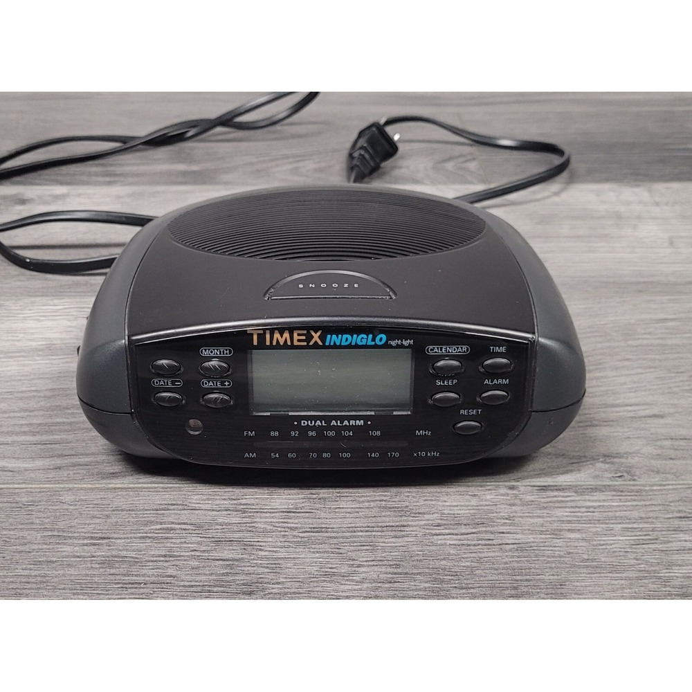 Timex Indiglo T433B Dual Alarm AM/FM Calendar Clock Radio - Read